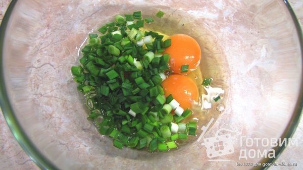 Яичница с зеленым луком фото к рецепту 3