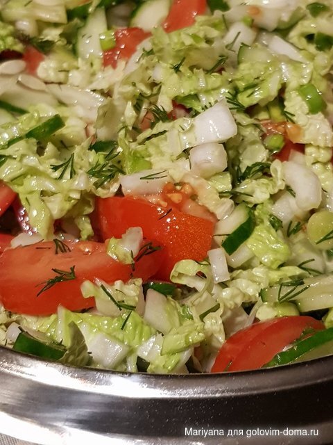 Салат из пекинки с овощами.jpg