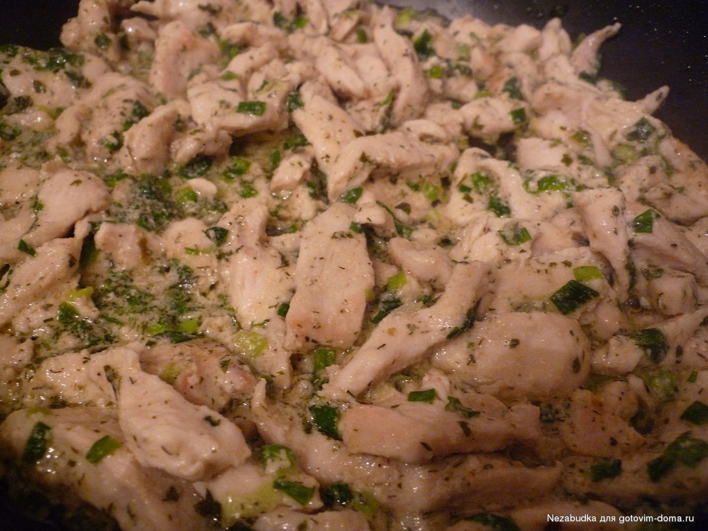 рецепты из куриной грудки на кости в духовке