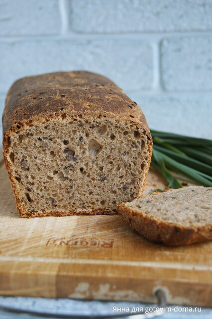 Литовский пшеничный хлеб с семенами льна1.JPG