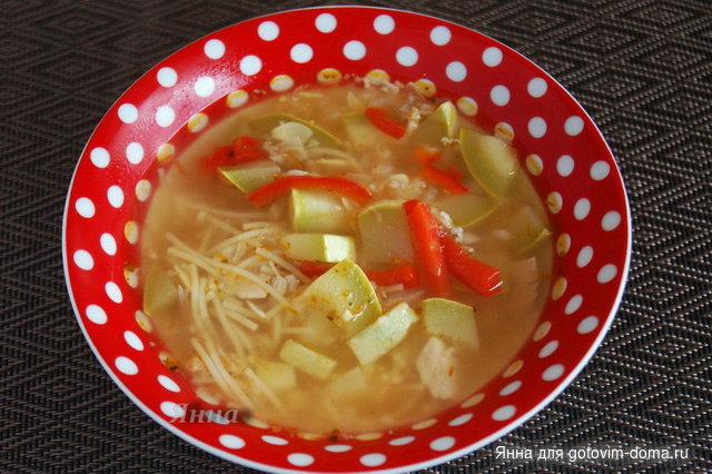 Французский куриный суп с кабачками.jpg