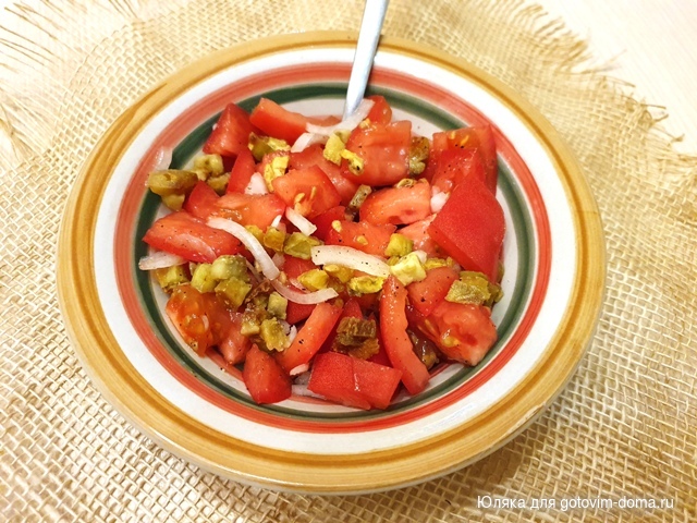 салат из томатов с баклажанами.jpg