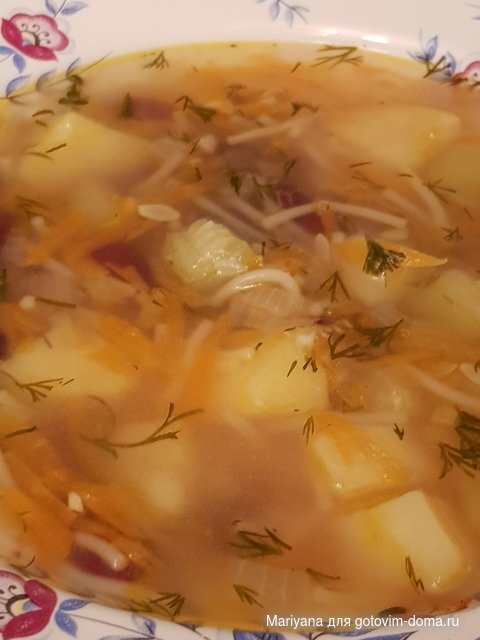Фасолевый суп с кабачками.jpg