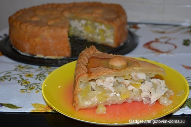 кубете (крымский пирог с картофелем и курицей).JPG
