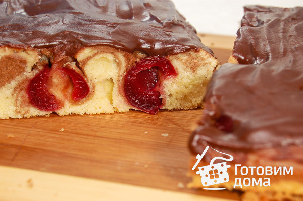 Кекс с вишнями (черешнями) и шоколадом фото к рецепту 9