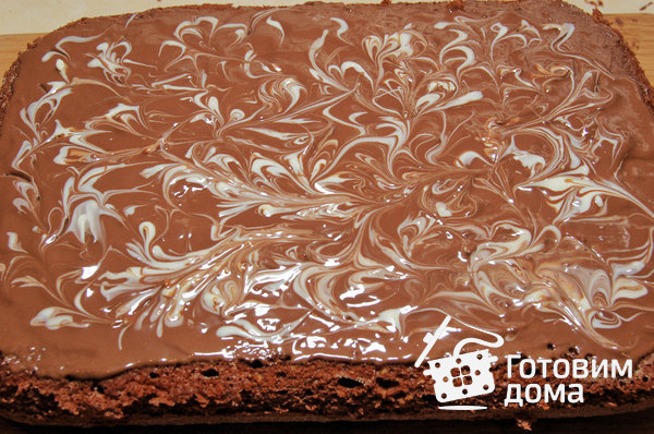 Шоколадные пирожные с фундуком фото к рецепту 4