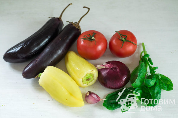 Салат из баклажанов, болгарского перца и томатов фото к рецепту 1