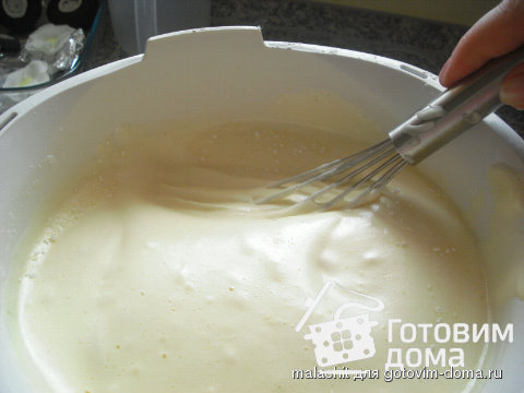 Бисквитное тесто (не  разделяя яйца, с добавлением кипятка) фото к рецепту 8