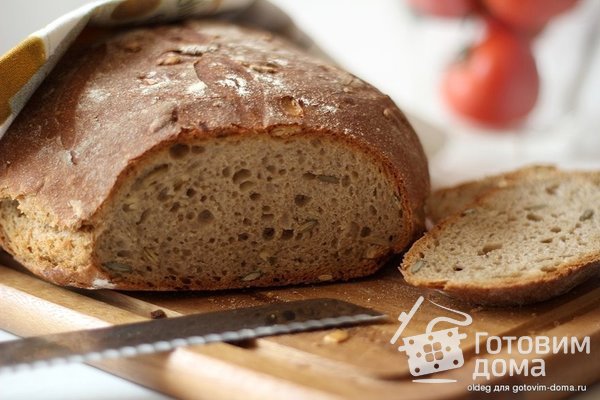Хлеб со смешанной мукой и семечками на ржаной закваске фото к рецепту 8