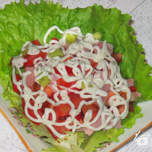 Салат с копченым мясом