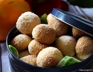 Печенье "Кокосовые шарики с начинкой из чернослива и изюма"