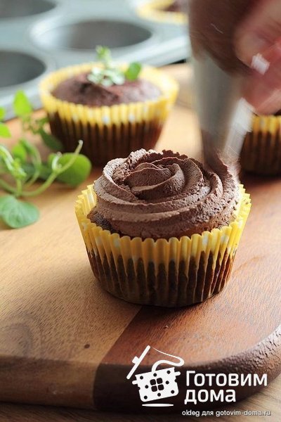 Шоколадные маффины с шоколадной шапочкой фото к рецепту 2