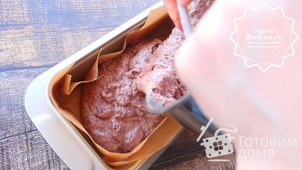 Шоколадный торт сникерс с орешками фото к рецепту 3