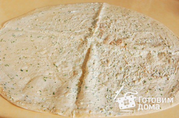 Рыбка в лаваше с сыром, чесноком и зеленью фото к рецепту 3