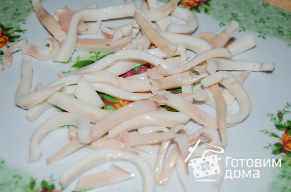 Салат из кальмаров с плавленым сыром фото к рецепту 1
