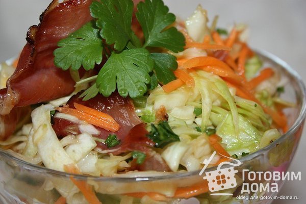 Летний капустный салат с беконом фото к рецепту 5