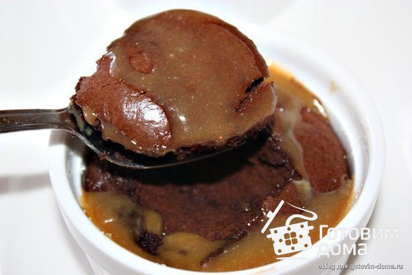 Шоколадное суфле с карамельным соусом фото к рецепту 4