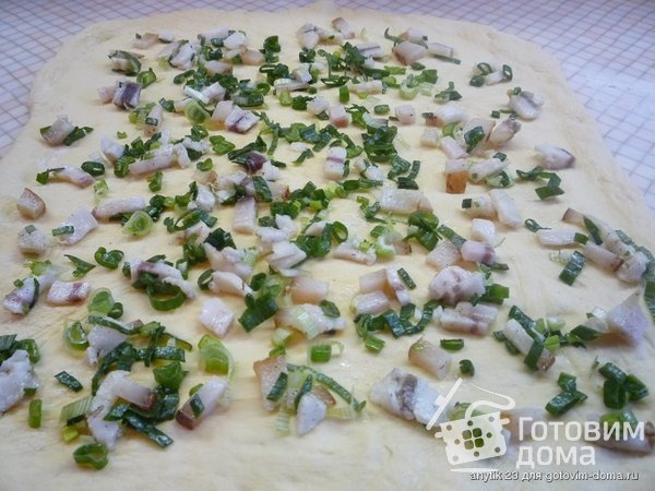 Багет с салом и зеленым луком фото к рецепту 3