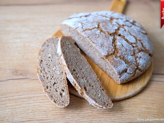 Ржаной хлеб на закваске с семечками и тмином