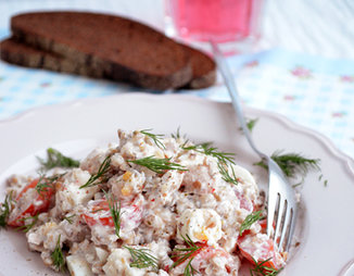 Гречневый салат с тунцом