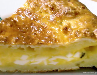 Творожный пирог с яично-сырной начинкой