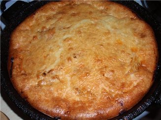 Заливной пирог с колбасой и сыром