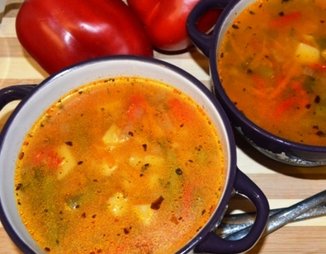 Густой суп со стручковой фасолью и болгарским перцем