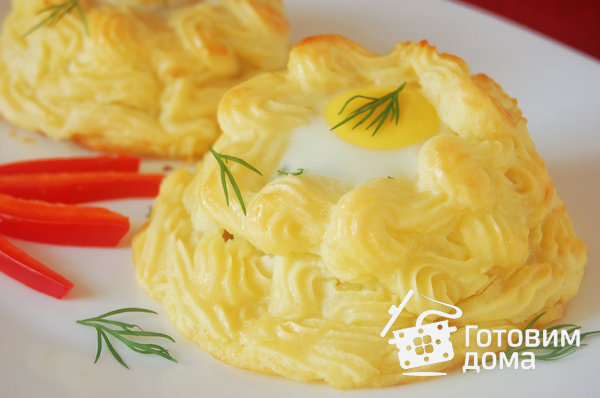 Котлеты в картофельных &quot;гнездышках&quot; с перепелиными яйцами фото к рецепту 7