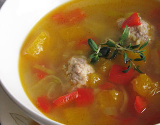 Тыквенный суп с фрикадельками из брынзы