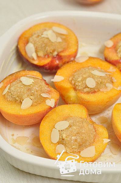 Запеченные персики, фаршированные миндалем фото к рецепту 11