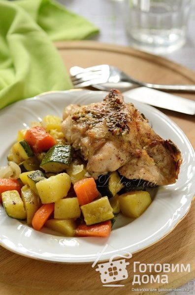Курица с овощами, запечённая в духовке фото к рецепту 2