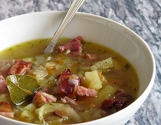 Шотландский луковый суп с копченой свининой