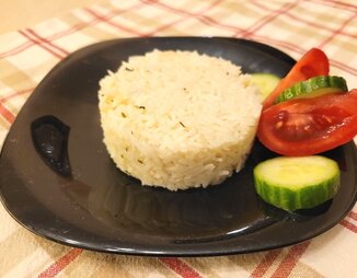 Рис с чесноком и пряными травами