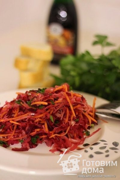 Салат из квашеной/кислой капусты и свеклы фото к рецепту 1