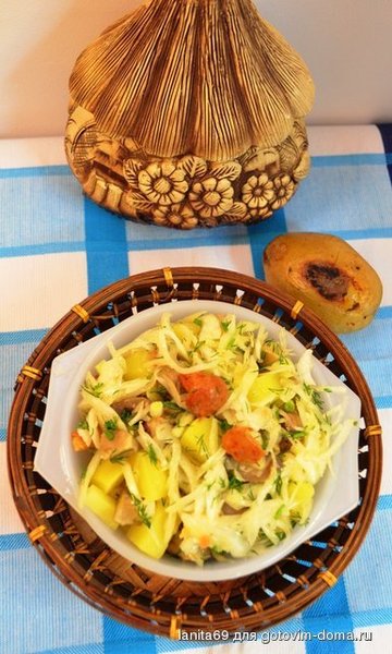 Белорусский салат с квашеной капустой и печёным картофелем фото к рецепту 1