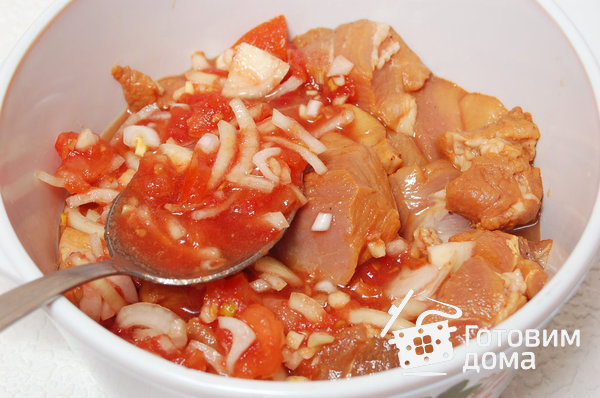 Свинина в чайном маринаде с томатно-луковым соусом фото к рецепту 5