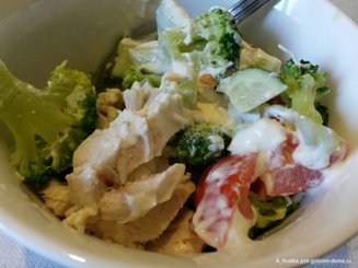 Салат из брокколи и курицы