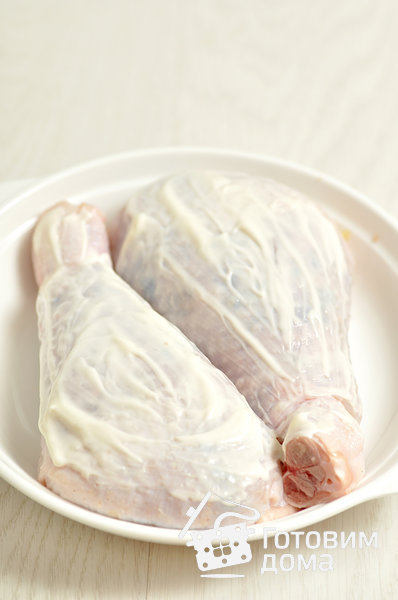 Куриные окорочка, фаршированные черносливом и грецкими орехами фото к рецепту 13