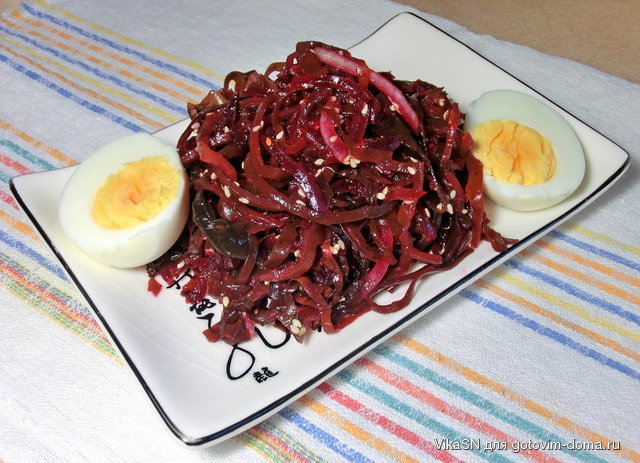 Салат из морской капусты и свеклы.jpg