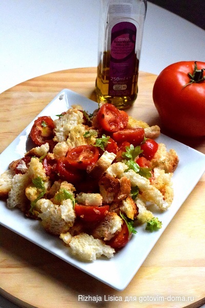 Panzanella – Тосканский салат Панцанелла от Симоне Руджати.jpg