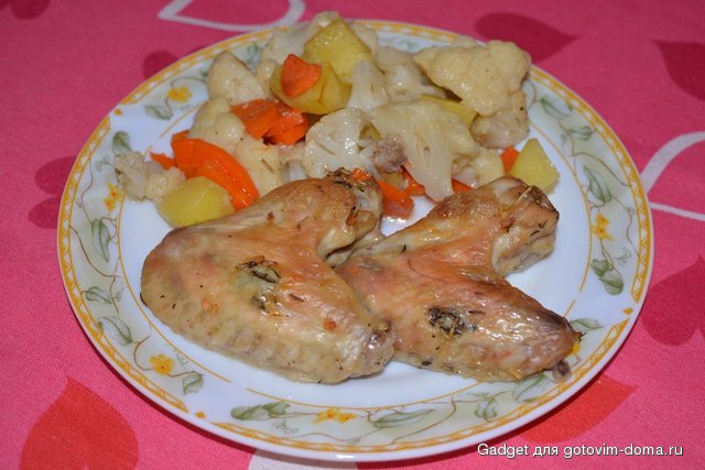 1курица с овощами, запеченная в духовке (3).JPG