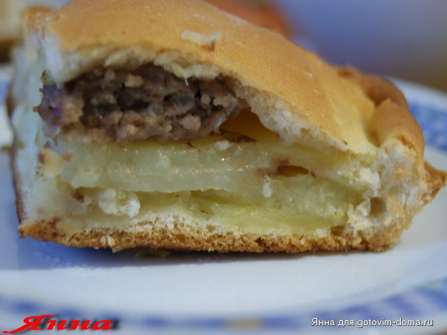 пирог с картошкой и мясом.jpg