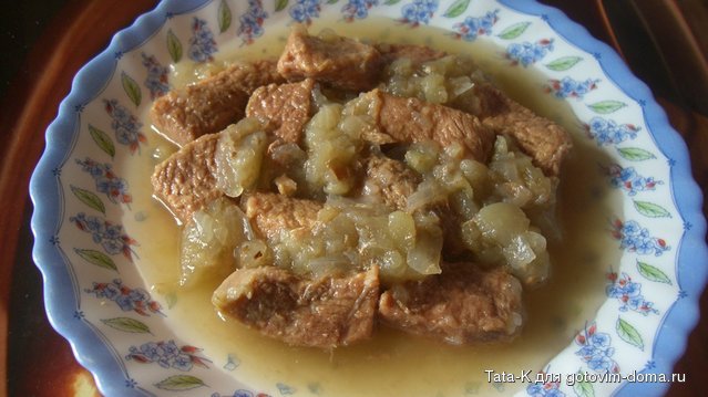 Телятина с яблоками и луком.JPG