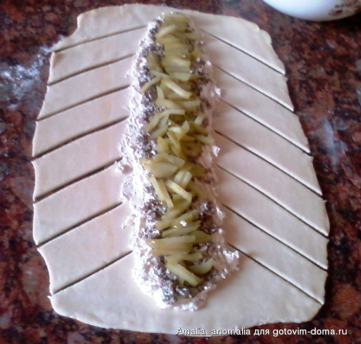 Рыбный пирог косичкой