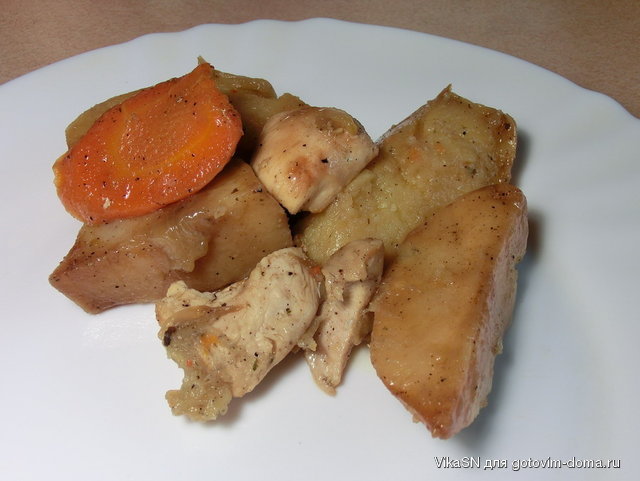 Печеня із курки та картоплі.jpg