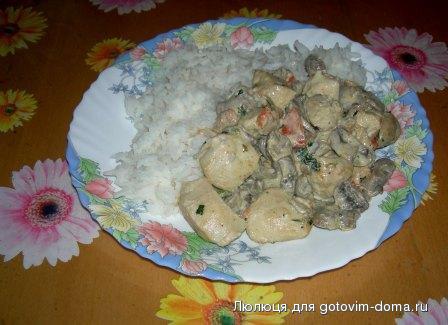 курица с грибами в сливках.JPG
