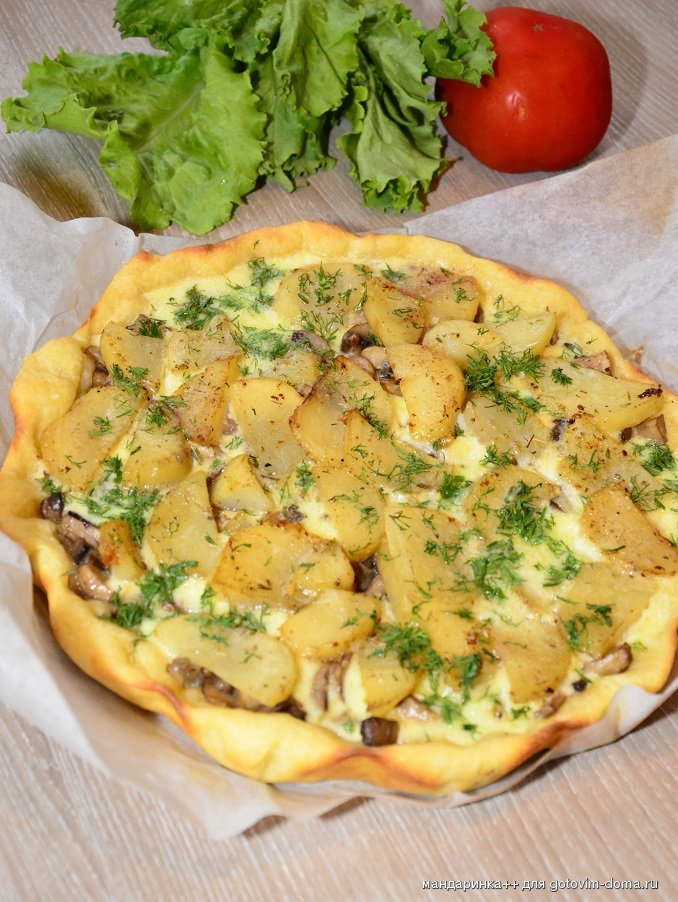Пирог картошкой простой рецепт. Пирог с картошкой. Открытые пироги с картошкой. Пироги с картошкой и грибами. Пирог с картофелем открытый.