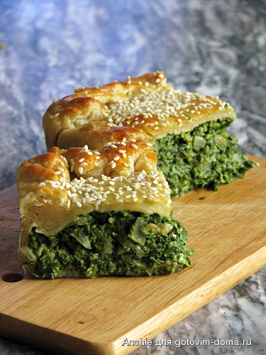Пирог с сыром и кунжутом
