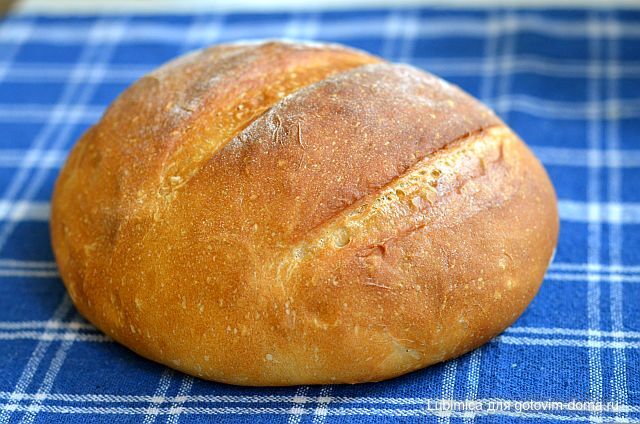 булка пшеничная.jpg