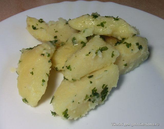 Картопля з маслом та зеленню.jpg